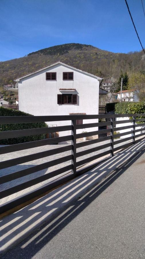 Apartment Miro- 5 Km From Opatija Matulji Exterior foto