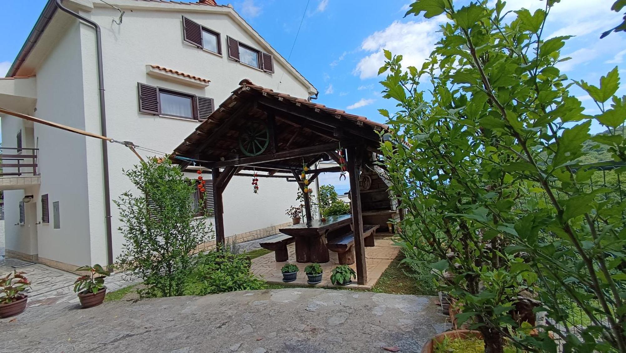 Apartment Miro- 5 Km From Opatija Matulji Exterior foto